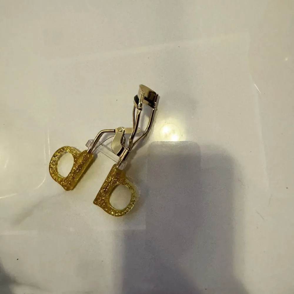 Gold eyelash curler #18